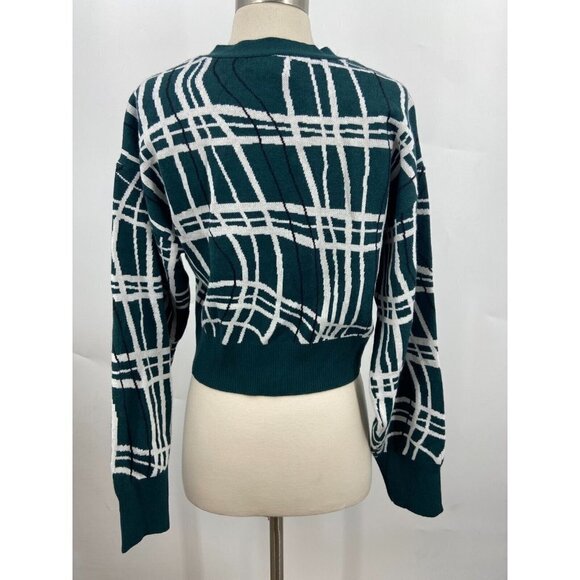 BCBGeneration Cropped Plaid Button Front Cardigan Whimsical Plaid Size M NWT - Picture 3 of 13